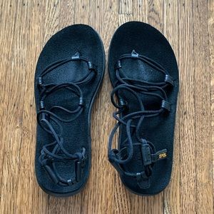 Teva Voya Infinity sandals sz6